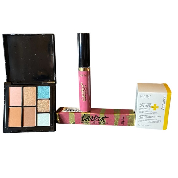 Travel Beauty Bundle - Picture 3 of 4